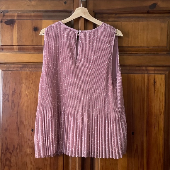 Ricki’s Pink Polkadot pleated sleeveless top. Size XL - Picture 2 of 6